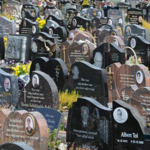 VxPoD (312) : OVERCROWDED CEMETERIES - A GRAVE SITUATION?